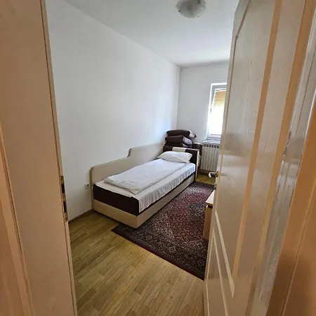 H&m Apartament *